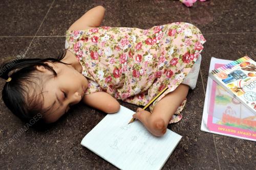 FEA08_12112013_ANAK_OKU
