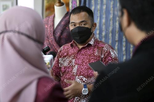 TUNKU HAJAH AZIZAH AMINAH MAIMUNAH ISKANDA