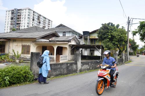 FEA08_30102018_KAMPUNG_PADANG_BALANG