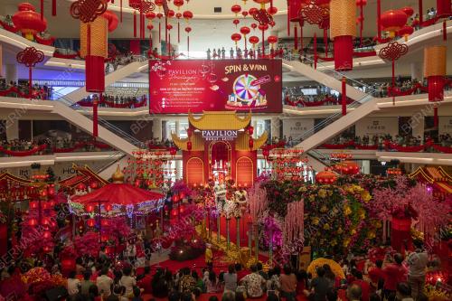 TARIAN SINGA MENJELANG TAHUN BARU CINA