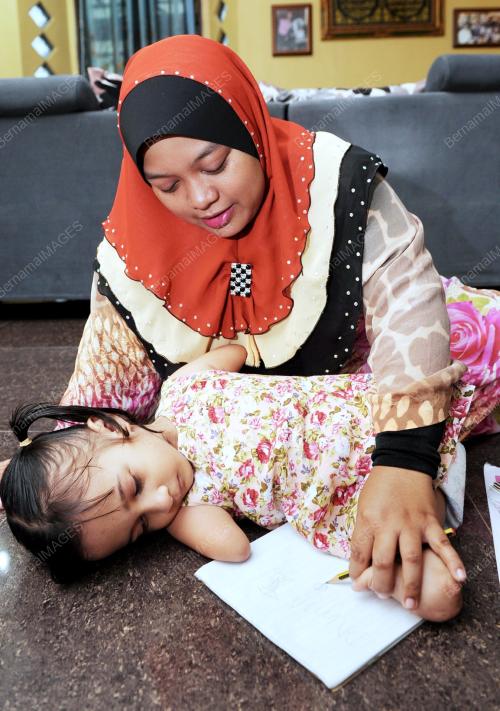 FEA09_12112013_ANAK_OKU