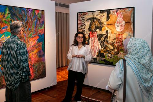 MIXED_EXHIBITION