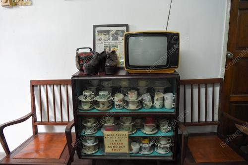 WARUNG KOPI JIRAN