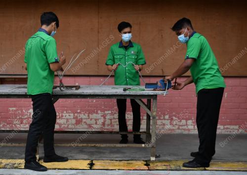 NORMA BARU WARGA KOLEJ VOKASIONAL