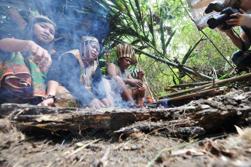 FEA10_08082017_ORANG_ASLI_POS_RAYA