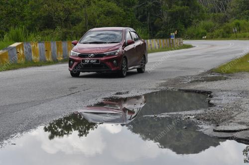 JALAN RAYA TIMUR-BARAT (JRTB)