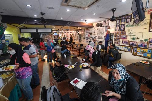 RESTORAN RABBIT HOME MUAR HISTORIA