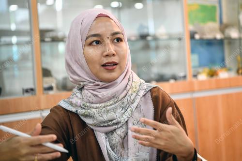 DR ELANNI MD AFANDI