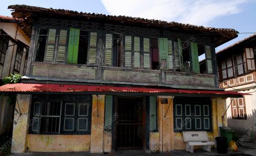 FEA12_21082018_RUMAH_TUMPANGAN