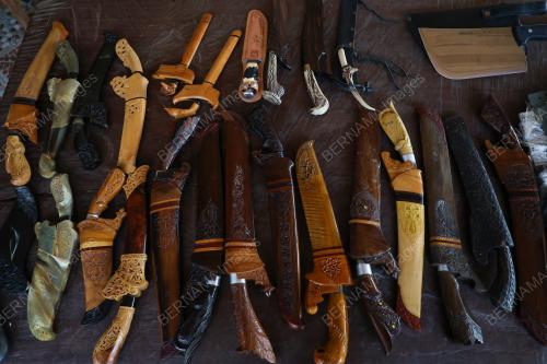 GOLOK_SENJATA