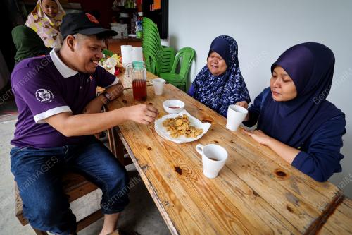 CENDAWAN TIRAM SUTERA