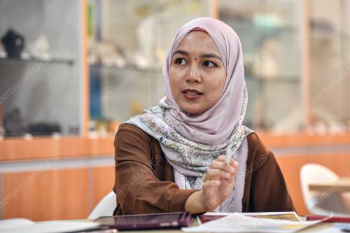 DR ELANNI MD AFANDI