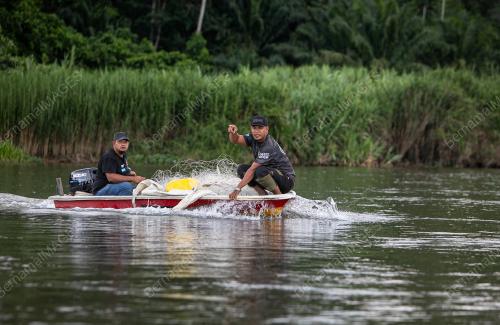 NELAYAN SUNGAI