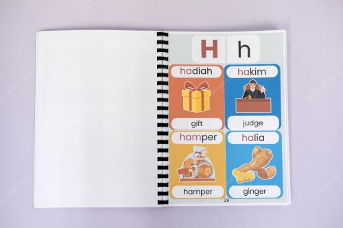 KAMUS BRAILLE BERGAMBAR