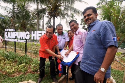FEA16_08112017_KAMPUNG_HERBA