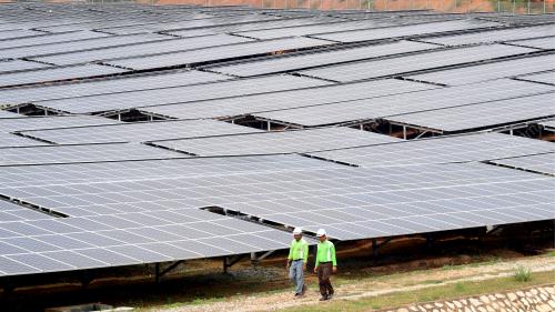 FEA18_13042017_SOLAR_FARM