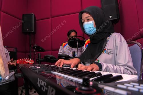 PROGRAM GENIUS REMAJA