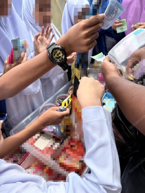 APABILA MONTEL JADI BEBAN