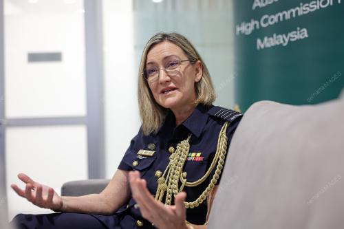 BELINDA EDMUNDS