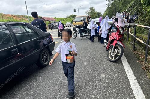 APABILA MONTEL JADI BEBAN