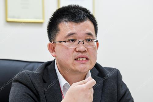 DR YONG KARL KING