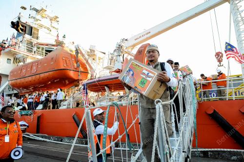 FLO18_09022017_FLOTILLA