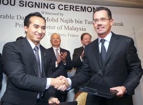 MOHD NAJIB TUN ABDUL RAZAK