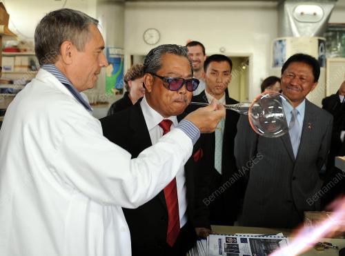 TAN SRI MUHYIDDIN YASSIN