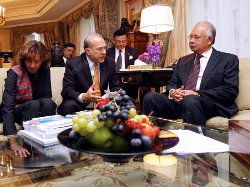 MOHD NAJIB TUN ABDUL RAZAK