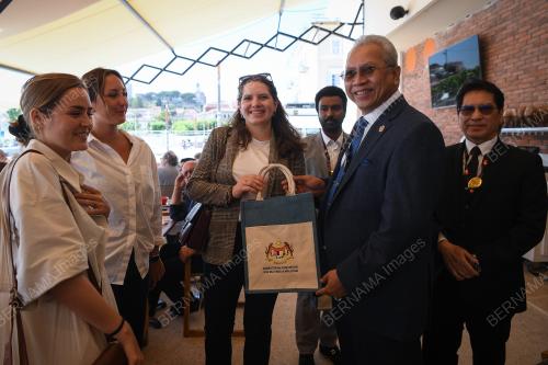 TAN SRI ANNUAR MUSA