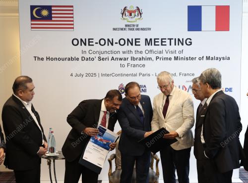 DATUK SERI ANWAR IBRAHIM