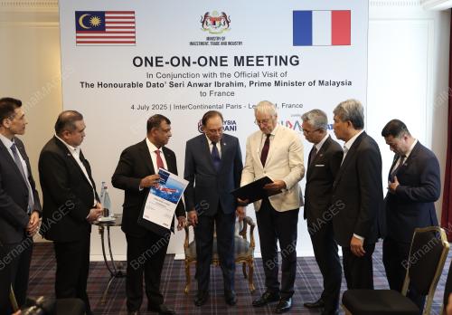 DATUK SERI ANWAR IBRAHIM