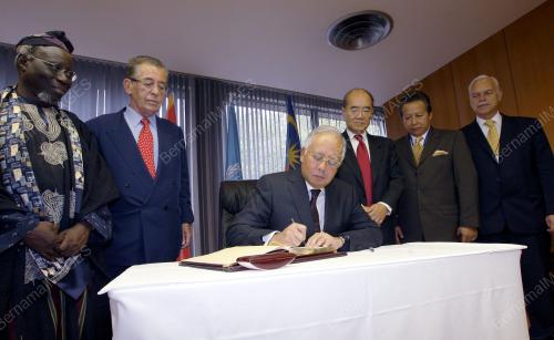 NAJIB TUN RAZAK