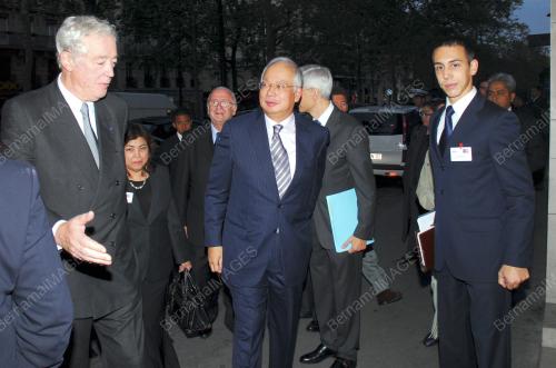 NAJIB TUN RAZAK