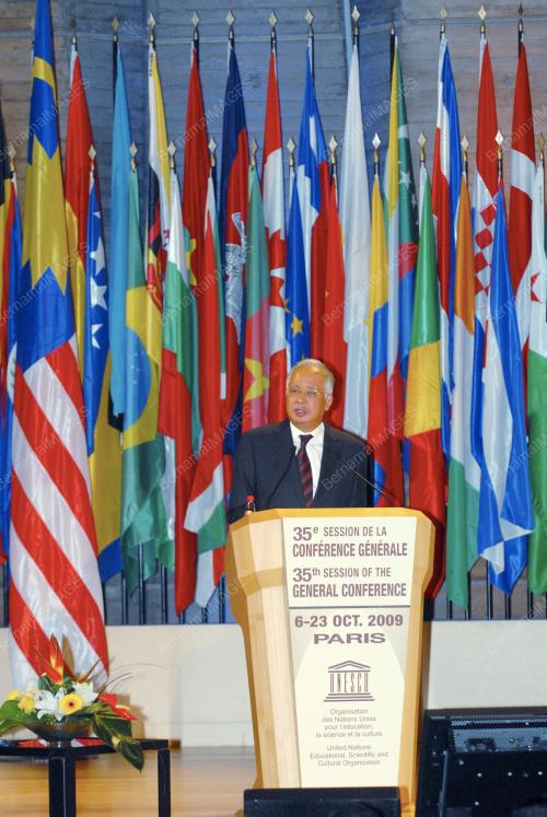 NAJIB TUN RAZAK