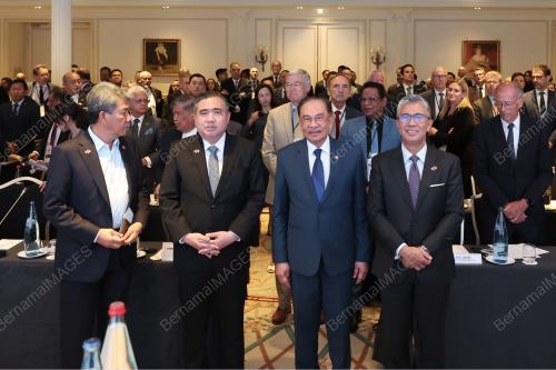 DATUK SERI ANWAR IBRAHIM