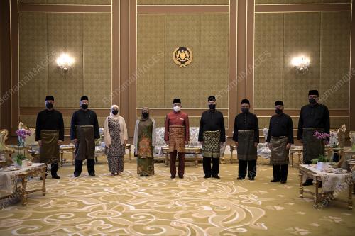 AL-SULTAN ABDULLAH RI'AYATUDDIN AL-MUSTAFA BILLAH SHAH 