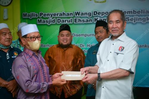 DATUK SERI DR WAN JUNAIDI TUANKU JAAFAR