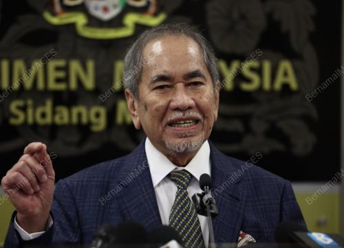 DATUK SERI DR WAN JUNAIDI TUANKU JAAFAR