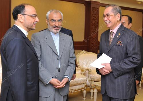 DATUK DR WAN JUNAIDI TUANKU JAAFAR