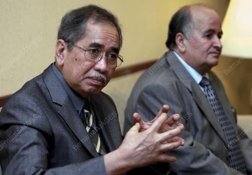 DATUK DR WAN JUNAIDI TUANKU JAAFAR