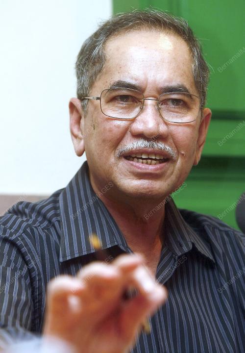 WAN JUNAIDI TUAKU JAAFAR