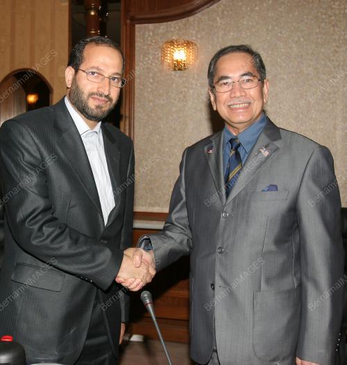 DR WAN JUNAIDI TUANKU JAAFA
