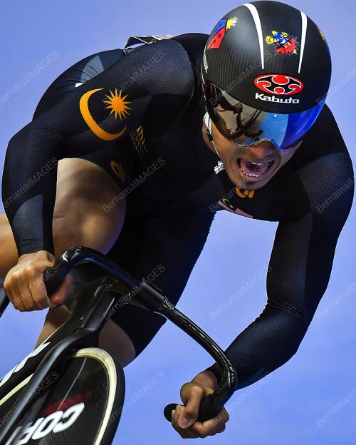 AZIZULHASNI AWANG
