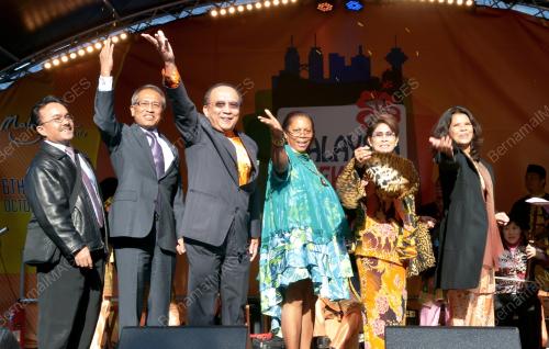GBR01_07102012_MALAYSIA_WEEK