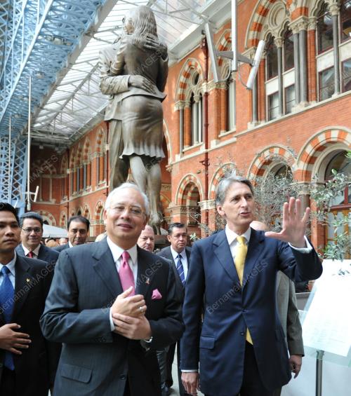 LAWATAN PERDANA MENTERI KE LONDON