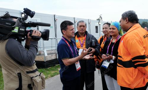 GBR01_27072012_MESIA_SURYANI