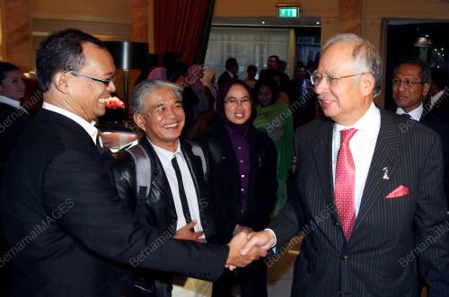 DATUK SERI MOHD NAJIB TUN ABDUL RAZAK