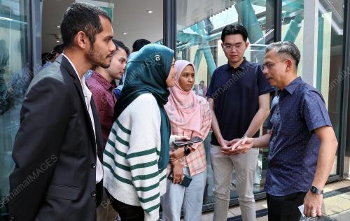 FAHMI FADZIL