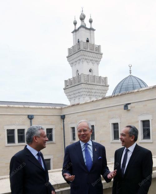 DATUK SERI MOHD NAJIB TUN ABDUL RAZAK